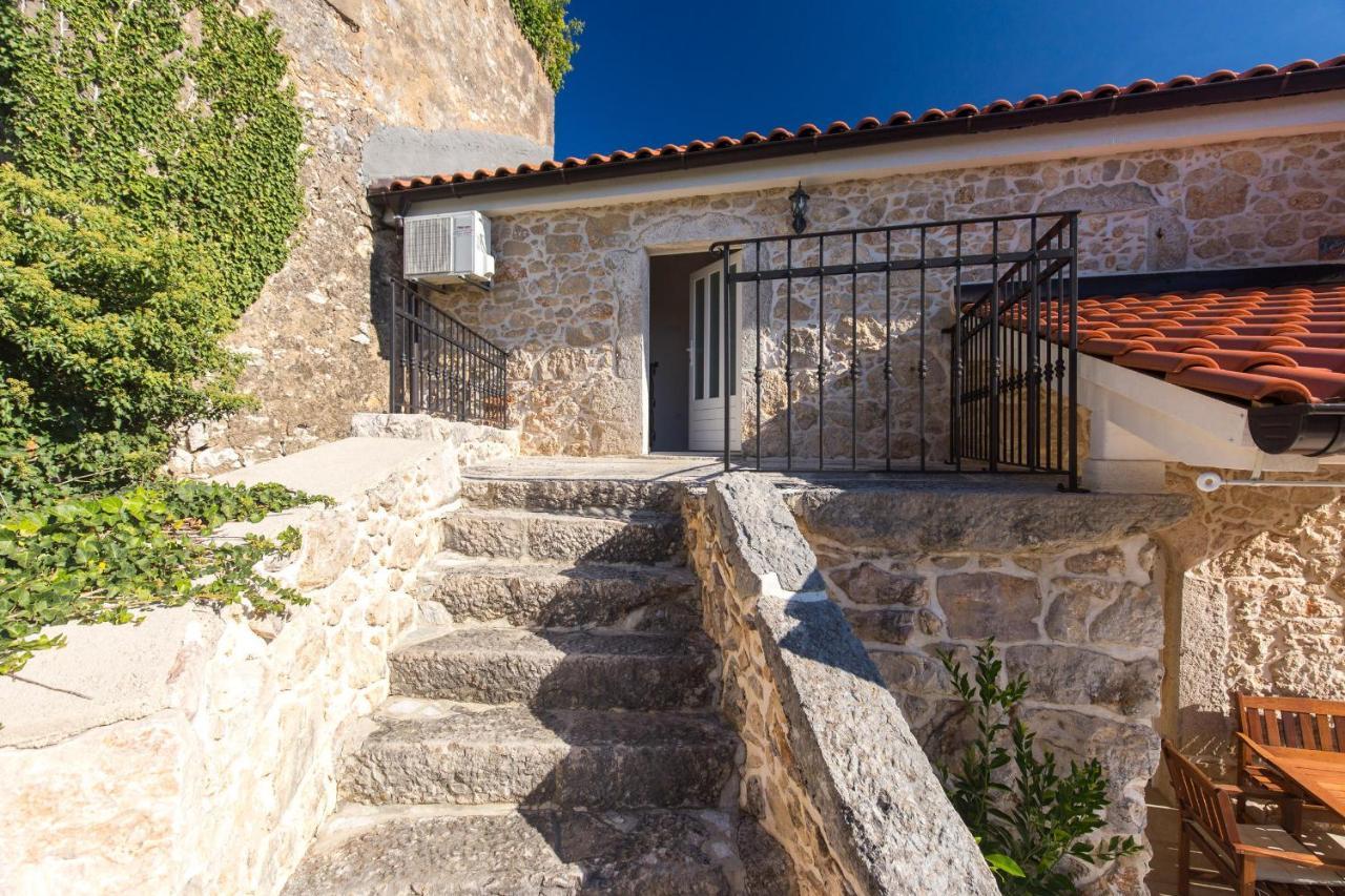House Misto Villa Dobrinj Exterior photo