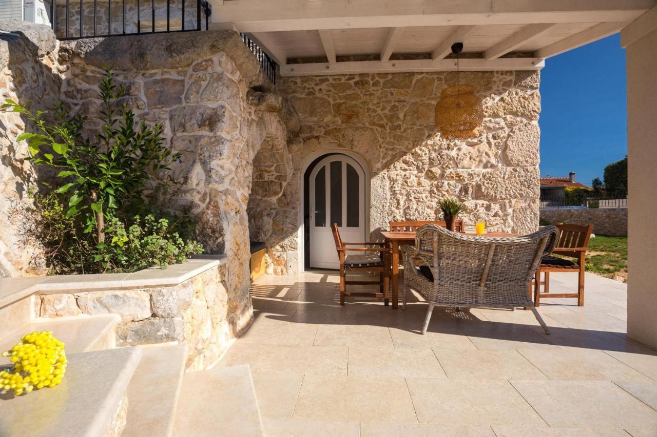 House Misto Villa Dobrinj Exterior photo
